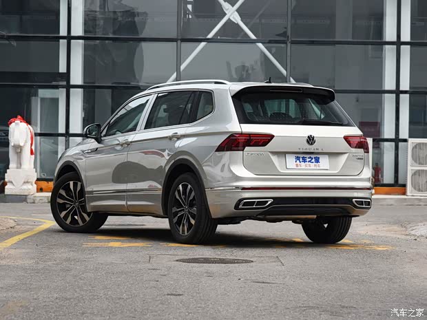 上汽大众 途观L 2022款 380TSI 自动四驱R-Line旗舰版7座 上汽大众 途观L 2022款 380TSI 自动四驱R-Line旗舰版7座