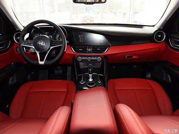 阿尔法·罗密欧 Giulia 2017款 2.0T 280HP 豪华版
