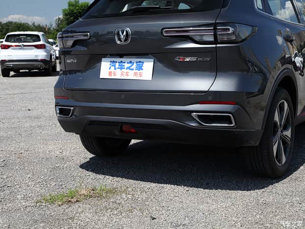 长安汽车 长安CS55PLUS 2022款 中配版