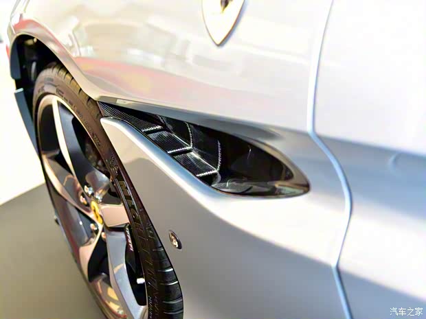 法拉利 Portofino 2021款 3.9T M