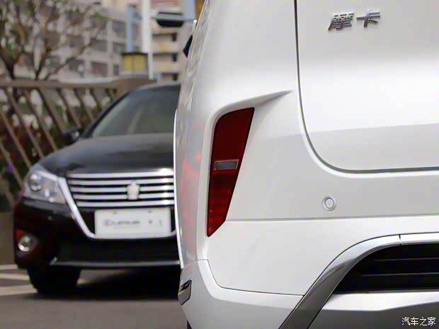 长城汽车 摩卡 2021款 2.0T 两驱特醇版