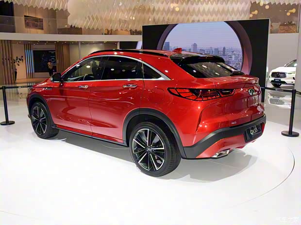 英菲尼迪(进口) 英菲尼迪QX55 2021款 基本型 英菲尼迪(进口) 英菲尼迪QX55 2021款 基本型