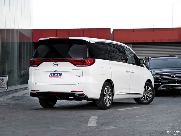 广汽乘用车 传祺GM8 2018款 320T 尊贵版