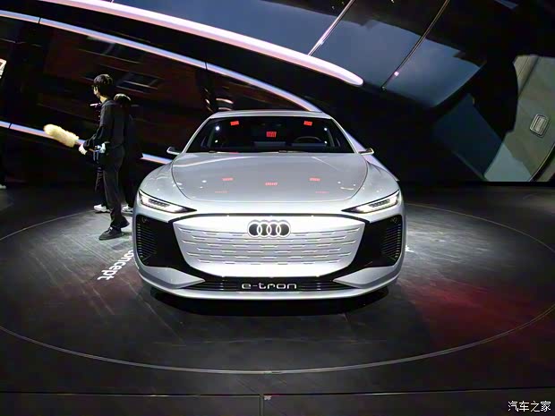 奧迪(進(jìn)口) 奧迪A6新能源(進(jìn)口) 2021款 A6 e-tron 概念車