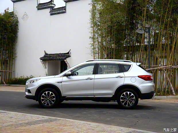 郑州日产 东风风度MX5 2016款 2.0L 自动旗舰版 郑州日产 东风风度MX5 2016款 2.0L 自动旗舰版