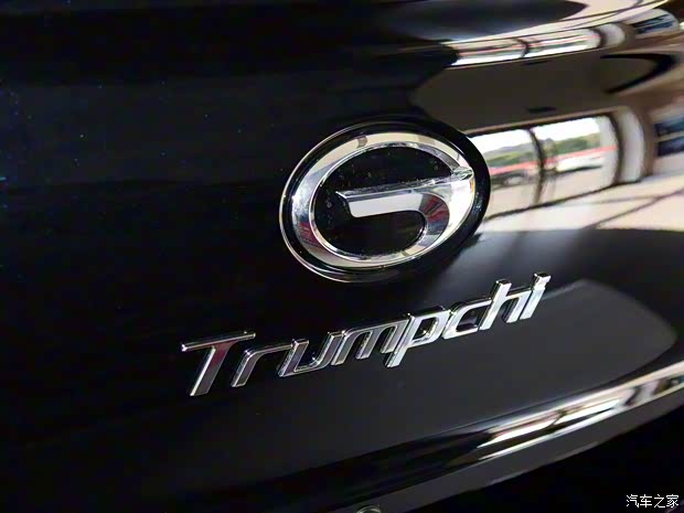 廣汽乘用車 傳祺GS4 2015款 200T G-DCT舒適版 廣汽乘用車 傳祺GS4 2015款 200T G-DCT舒適版