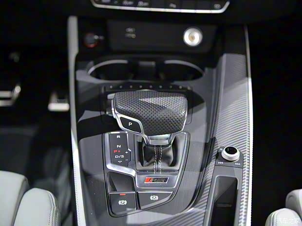 Audi Sport 奧迪RS 4 2018款 RS 4 2.9T Avant Audi Sport 奧迪RS 4 2018款 RS 4 2.9T Avant