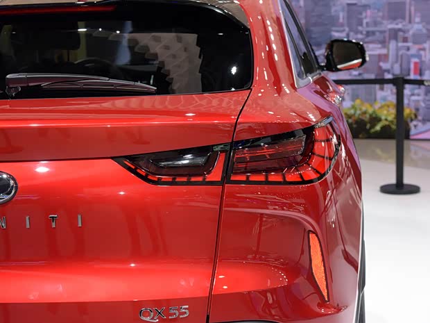 英菲尼迪(进口) 英菲尼迪QX55 2021款 基本型