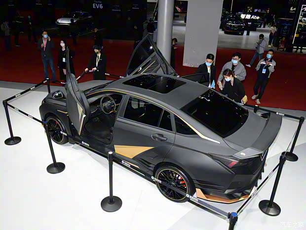 东风乘用车 奕炫MAX 2021款 暗夜版