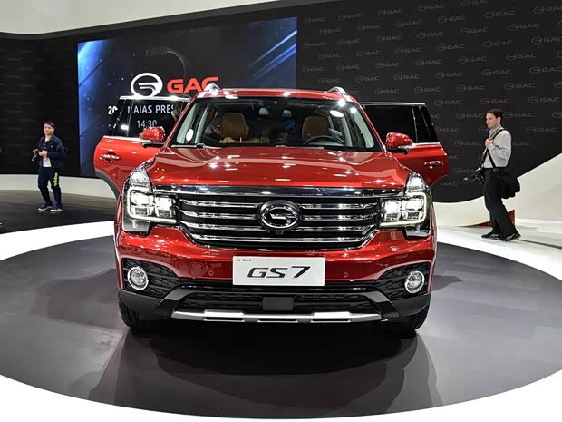 廣汽乘用車 傳祺GS7 2017款 320T 四驅(qū)尊貴型