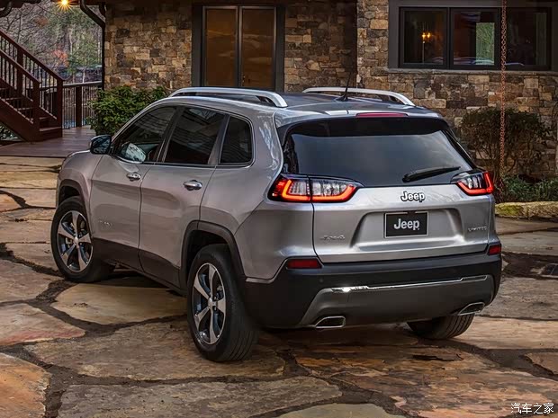 Jeep(进口) 自由光(进口) 2018款 基本型