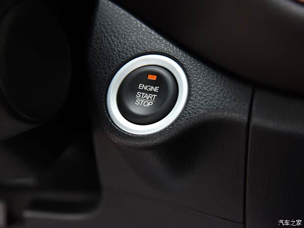 广汽乘用车 传祺GS3 2017款 1.3T 自动低配版