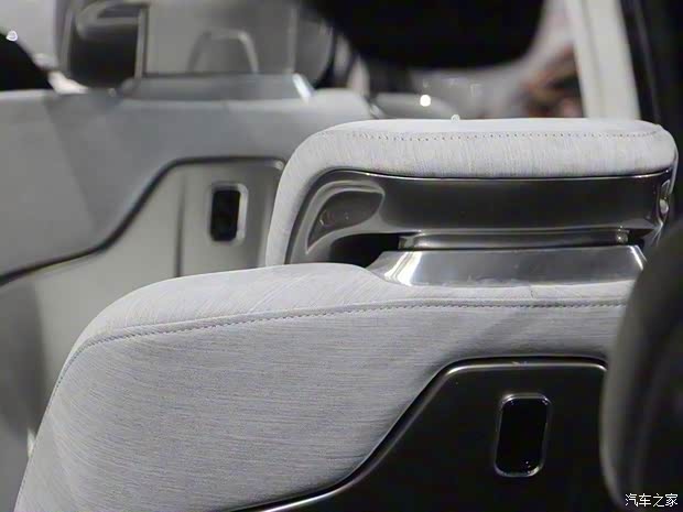 克萊斯勒(進(jìn)口) Portal 2017款 基本型 克萊斯勒(進(jìn)口) Portal 2017款 基本型