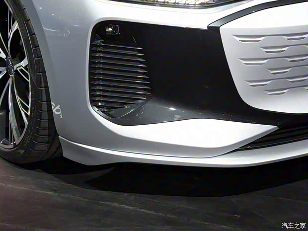 奧迪(進(jìn)口) 奧迪A6新能源(進(jìn)口) 2021款 A6 e-tron 概念車