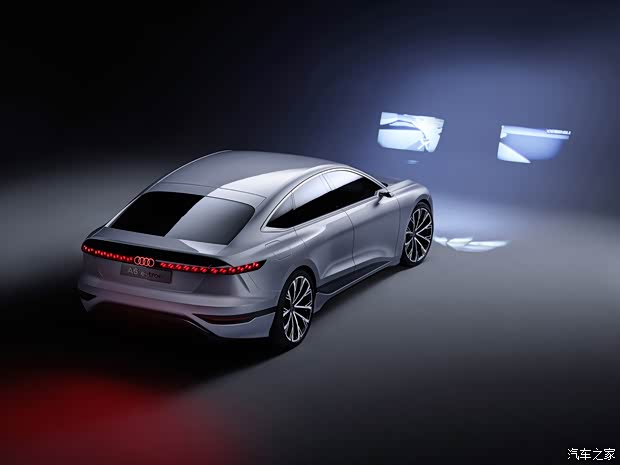 奧迪(進口) 奧迪A6新能源(進口) 2021款 e-tron 概念車