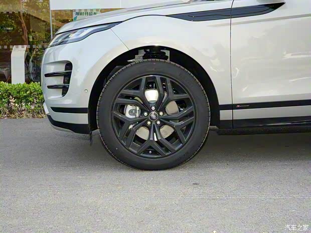 奇瑞捷豹路虎 揽胜极光 2021款 极光L 249PS R-Dynamic HSE