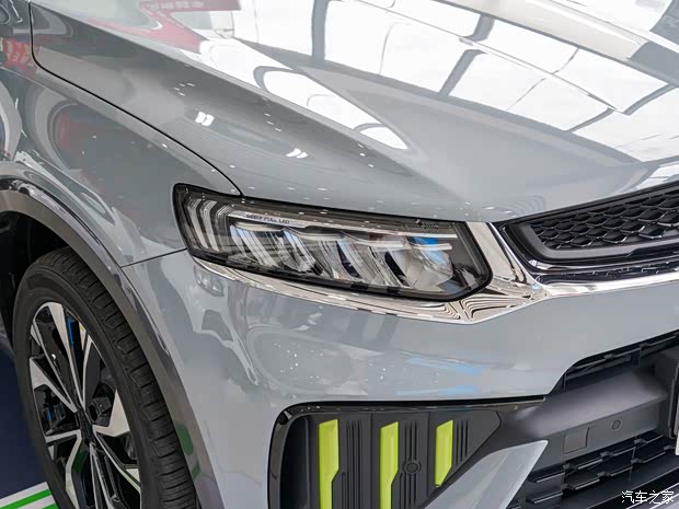 吉利汽车 星越S 2021款 2.0T 两驱版