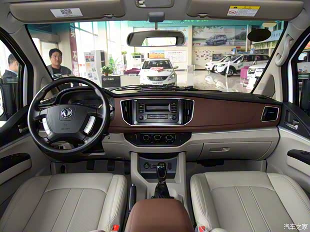 东风风行 菱智 2017款 M5 1.6L 舒适型 东风风行 菱智 2017款 M5 1.6L 舒适型