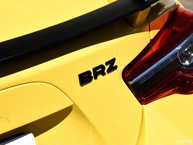 斯巴鲁 斯巴鲁BRZ 2017款 2.0i 自动type-RS黄色特装版
