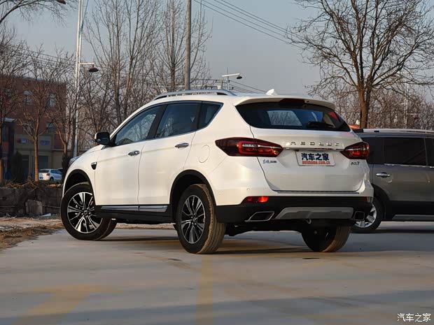 东风乘用车 东风风神AX7 2018款 1.6T 自动尊贵型 东风乘用车 东风风神AX7 2018款 1.6T 自动尊贵型