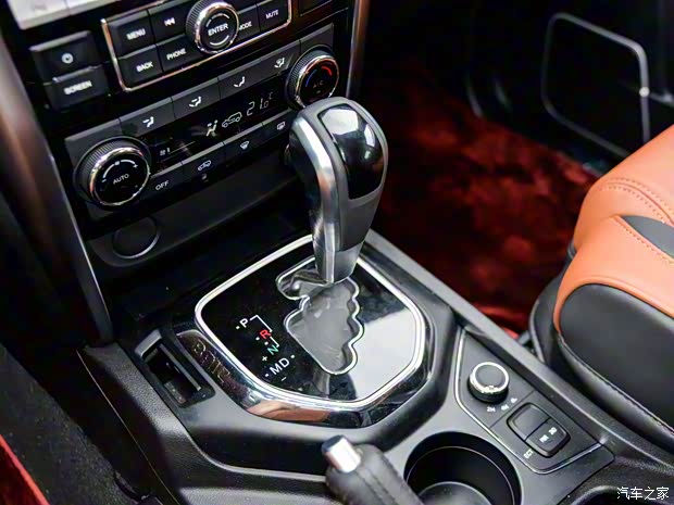 北京汽車 北京BJ80 2017款 2.3T 捍衛(wèi)者版