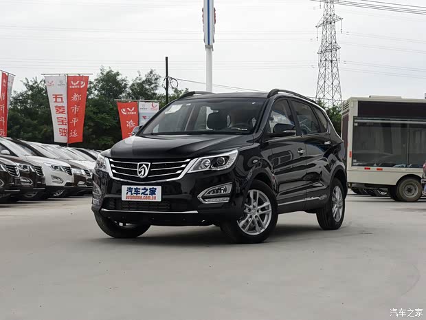 上汽通用五菱 寶駿560 2016款 1.5T 手動精英型 上汽通用五菱 寶駿560 2016款 1.5T 手動精英型