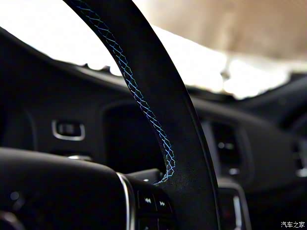 沃爾沃(進(jìn)口) 沃爾沃V60 2017款 2.0T Polestar