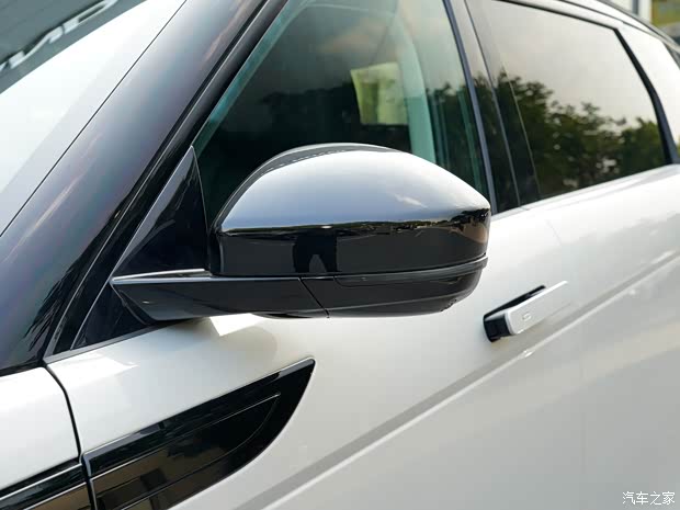 奇瑞捷豹路虎 揽胜极光 2021款 极光L 249PS R-Dynamic HSE