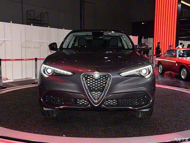 阿尔法·罗密欧 Stelvio 2017款 基本型