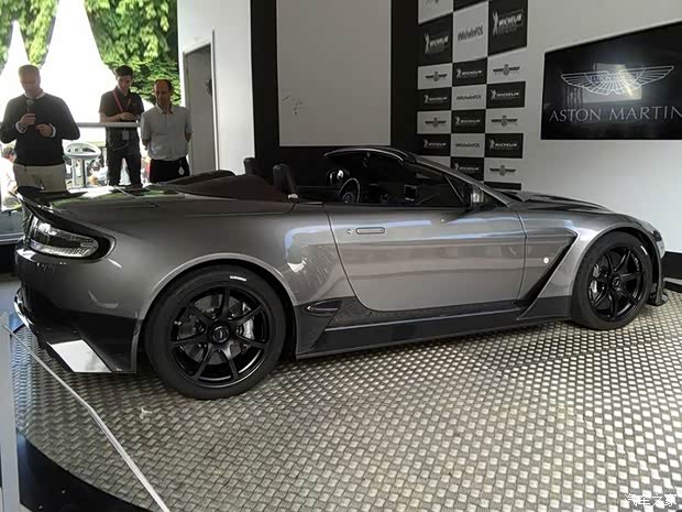 阿斯顿·马丁 V12 Vantage 2016款 6.0L GT12 roadster