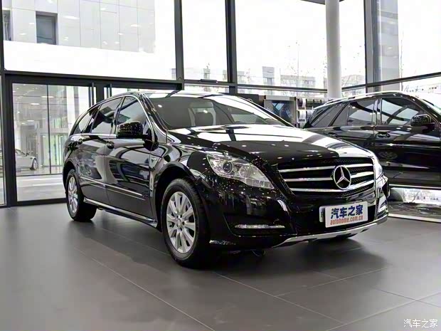 奔馳(進口) 奔馳R級 2017款 R 320 4MATIC 商務型臻藏版