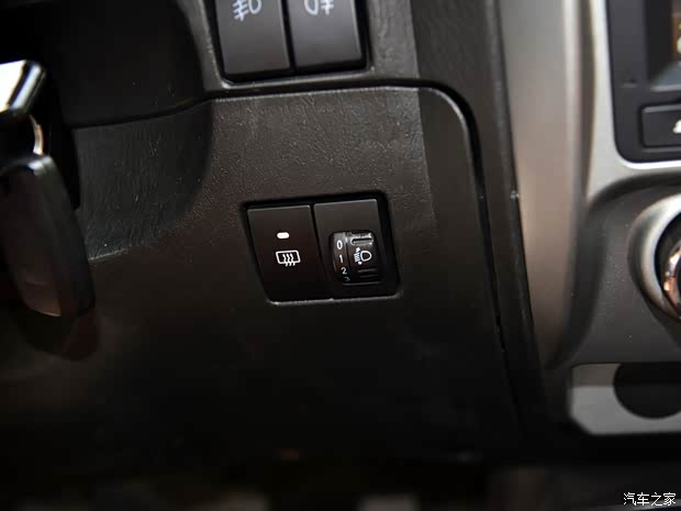 江铃汽车 宝典 2016款 1.8T新超值汽油两驱长货箱GLJX4G18E5L