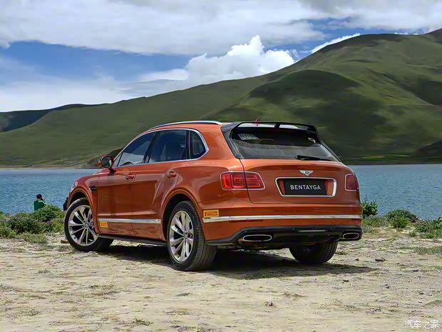 賓利 添越 2016款 6.0T 標(biāo)準(zhǔn)版