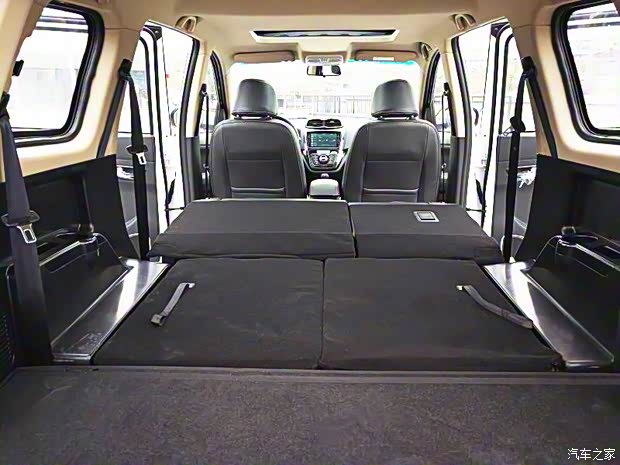 SWM斯威汽车 SWM斯威X3 2017款 基本型 SWM斯威汽车 SWM斯威X3 2017款 基本型