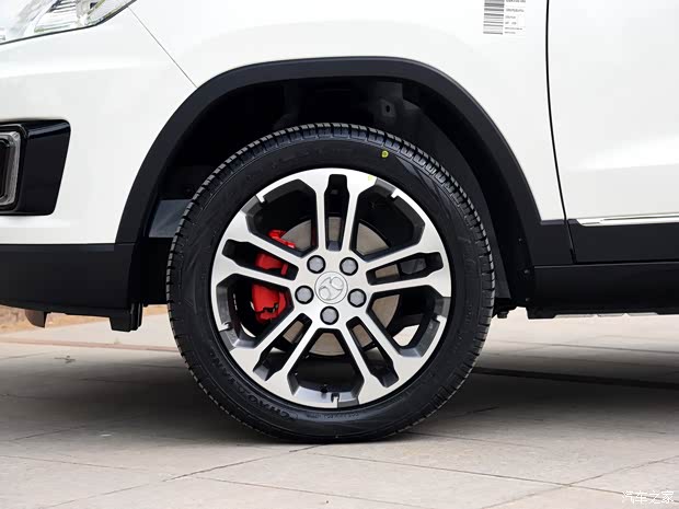 北京汽车 绅宝X35 2016款 1.5L 自动尊贵版