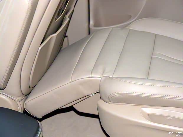 上汽通用别克 别克GL8 2017款 基本型