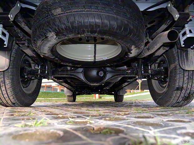 江西五十鈴 瑞邁 2018款 2.5T兩驅(qū)加長貨箱豪華款JE4D25Q5A