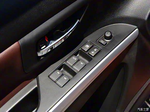 长安铃木 骁途 2017款 1.6L 手动两驱都市进取型 长安铃木 骁途 2017款 1.6L 手动两驱都市进取型