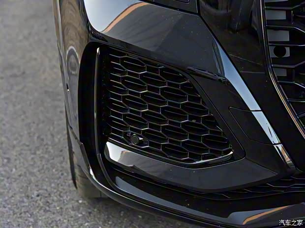 Audi Sport 奥迪RS Q8 2021款 基本型