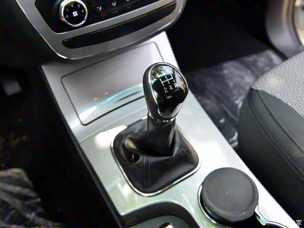 江淮汽車 帥鈴T6 2016款 2.8T柴油創(chuàng)客版長(zhǎng)軸HFC4DA1-2C