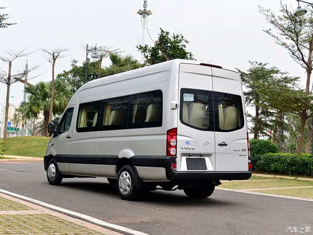 江淮汽車 星銳 2017款 2.7T 長軸高頂星商旅輕型客車