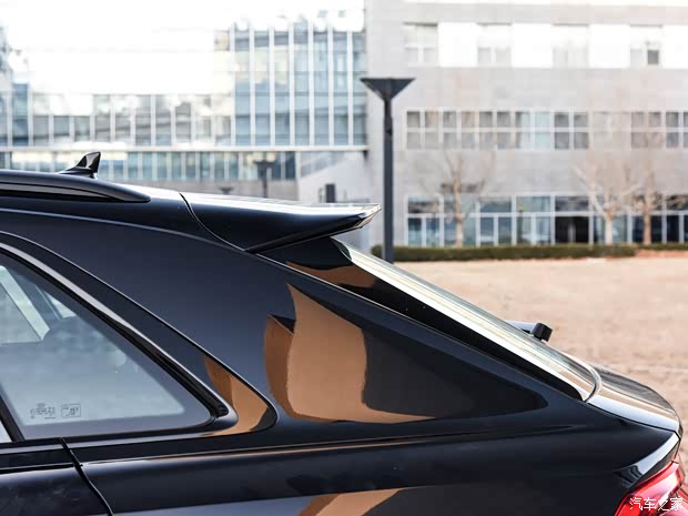 Audi Sport 奥迪RS Q8 2021款 基本型