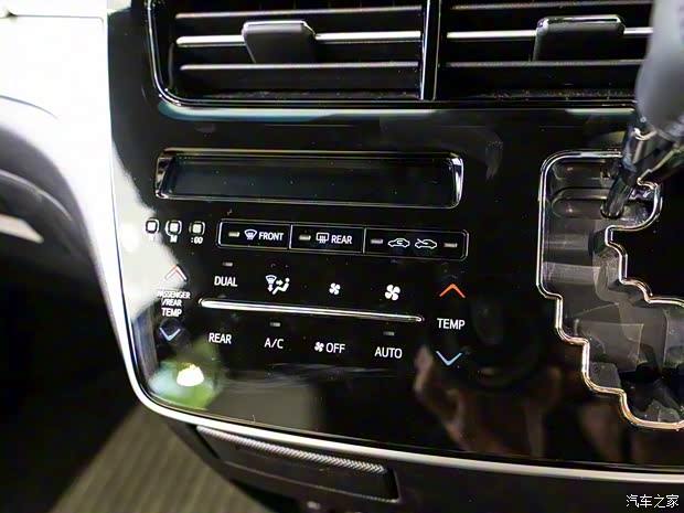 丰田(进口) 普瑞维亚 2016款 基本型