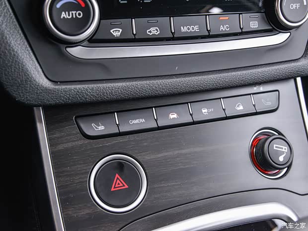 陆风汽车 陆风X7劲越 2018款 1.5T 全景至尊型