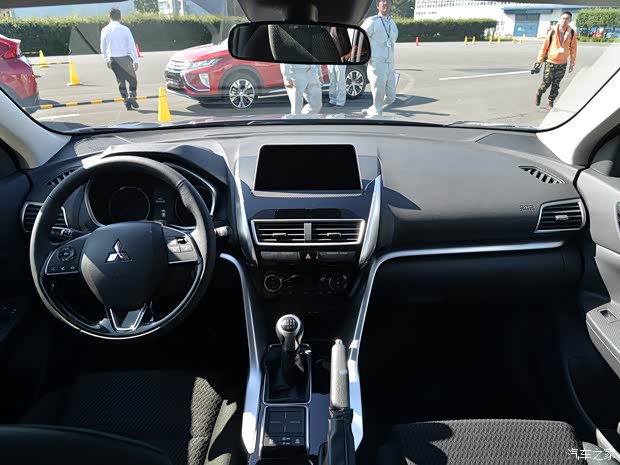 三菱(进口) Eclipse Cross 2017款 基本型 三菱(进口) Eclipse Cross 2017款 基本型