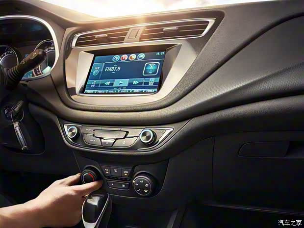 上汽通用雪佛蘭 樂(lè)風(fēng)RV 2016款 基本型