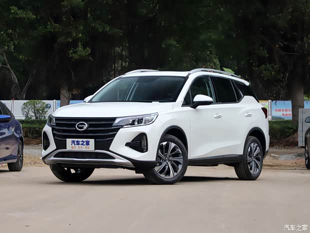 广汽乘用车 传祺GS4 2021款 270T 手动豪华版 广汽乘用车 传祺GS4 2021款 270T 手动豪华版