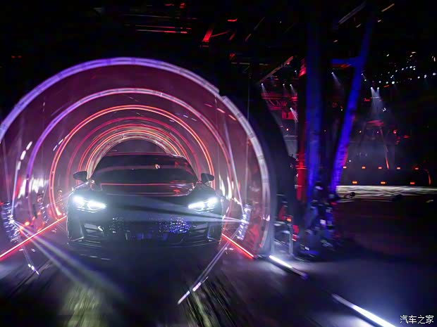 Audi Sport 奥迪RS e-tron GT 2021款 基本型