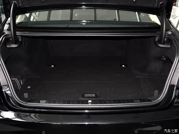 寶馬(進(jìn)口) 寶馬7系新能源 2018款 740Le xDrive