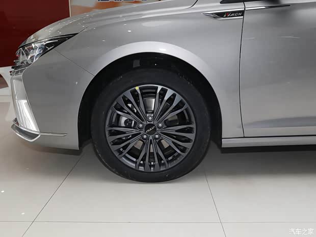 东风乘用车 奕炫MAX 2021款 1.5T 超能型爸版